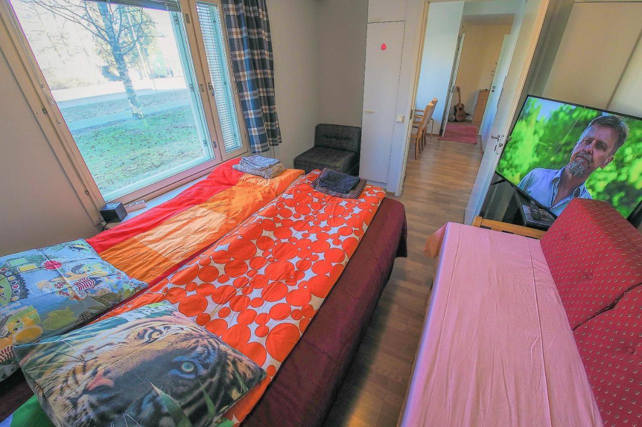 Bondo Oulu Privateroom-Yksityinenhuone-Личнаяkомната Into Centre-University-Bustrainstation,Sauna Esterno foto